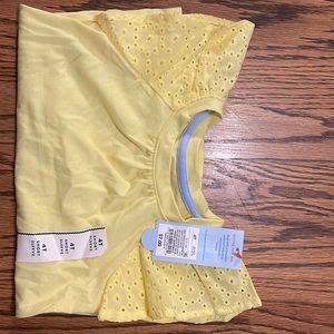 Cat & Jack girls t shirt